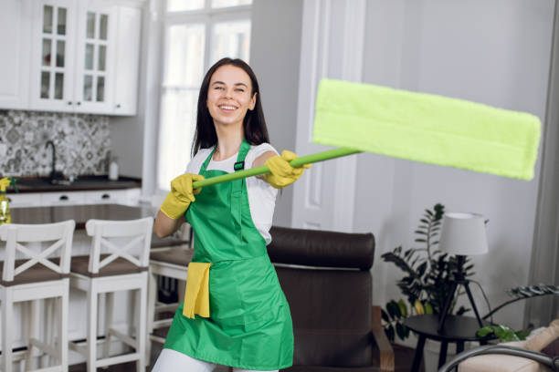 مساعد لاستقدام العمالة ولاية نزوى