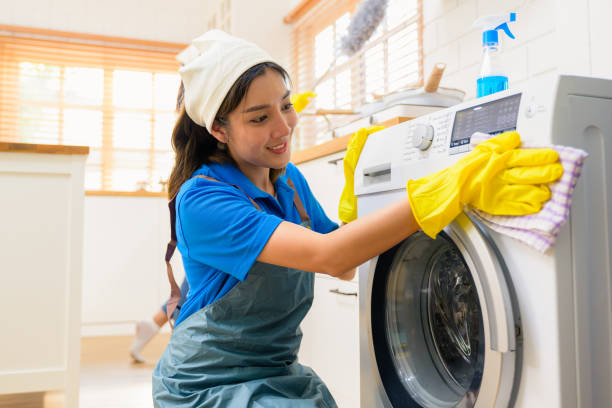 نقل كفالة عاملة منزلية سلطنة عمان 2026