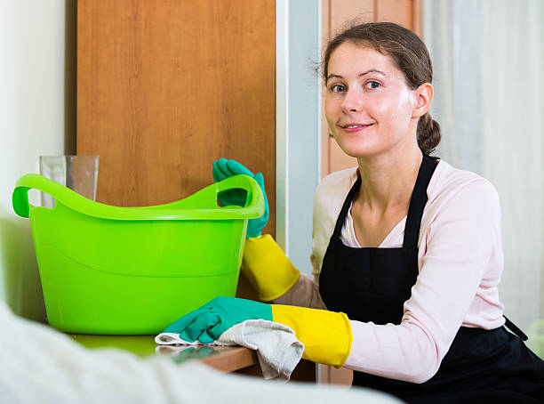 عاملة إندونيسية بالشهر